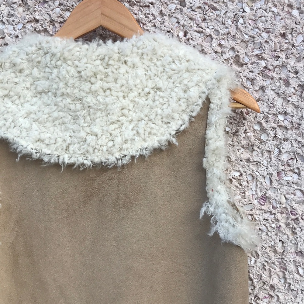 Faux Suede Vest with Furry Lining NWT - Picture 4 of 6